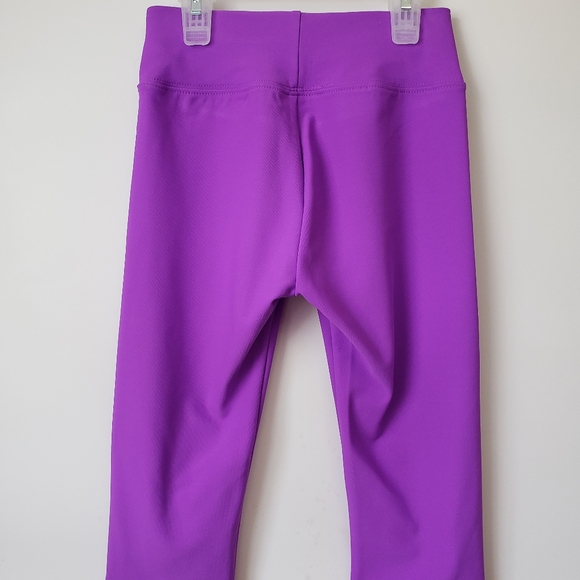 Athletic Works Polyester-Spandex Stretchable Sports Capri Leggings for Girls - Picture 4 of 7